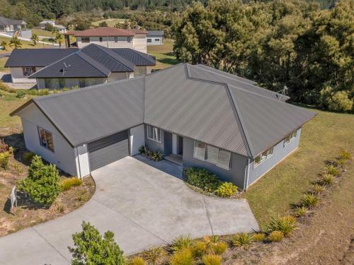 Pauanui Pines - Pauanui Holiday Home