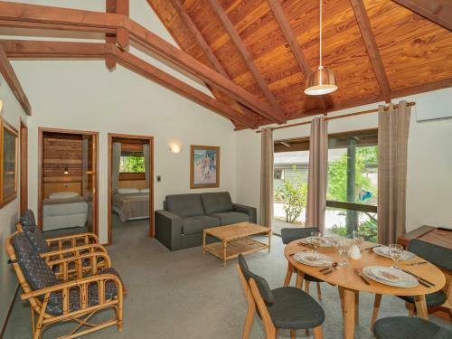 Tairua Villa 12 - Tairua Holiday Unit