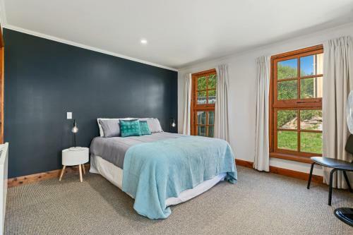The Cottage On The Hill - Wanaka Holiday Home