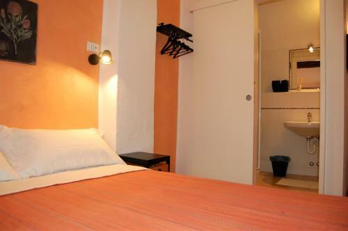 Hostal Corte Colori