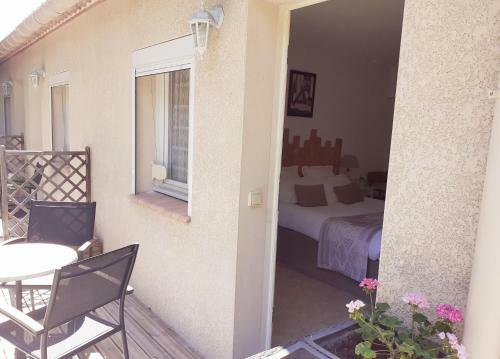 Hotel Le Clos Des Capitelles