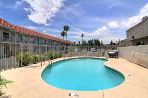 Motel 6 Phoenix Tempe - Broadway - Asu