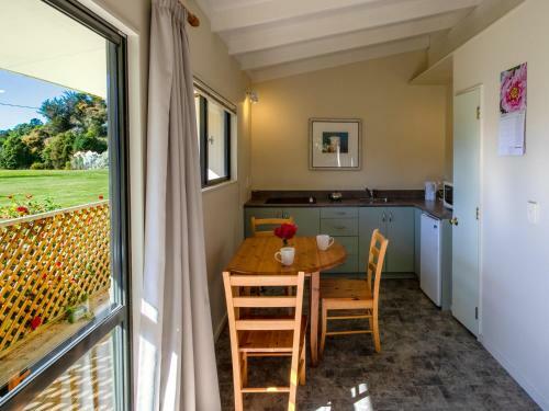 Rata Cottage - Marahau Holiday Unit
