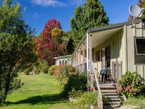 Rata Cottage - Marahau Holiday Unit