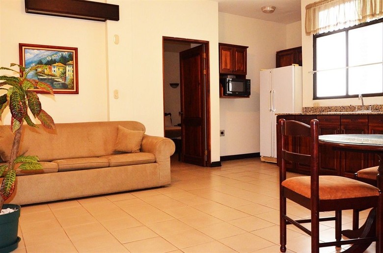 Hotel Plaza Real Suites & Apartments San Jose