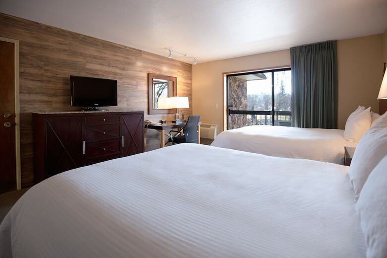 Hotel Riverside Inn
