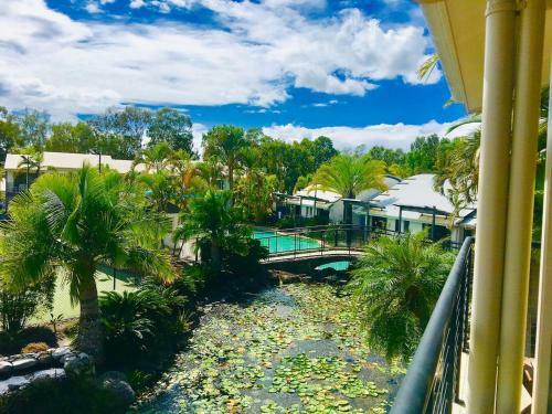 Apartment In 4* Resort - Pool Views - Great Location