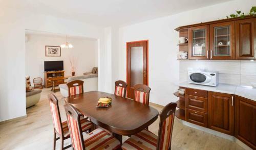 Apartment In Pula/istrien 17457