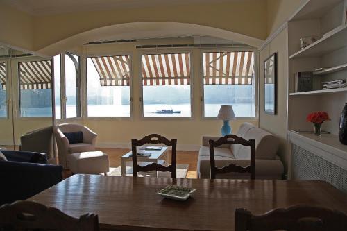 Lake View 9