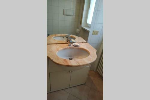 Apartamento Como Citt�: Ottimo Appartamento Servitissimo