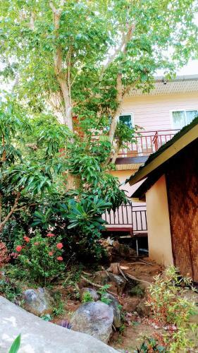 Hostal Dusitbungalow