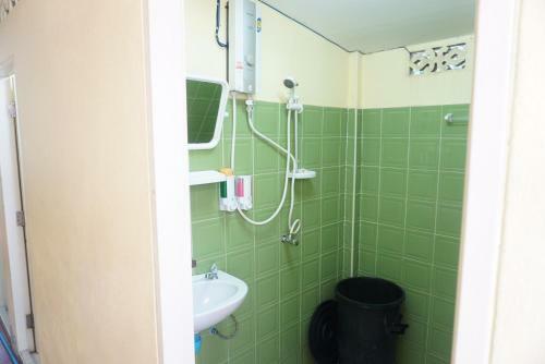 Albergue Chaokoh Phi Phi Resort And Dorm Room