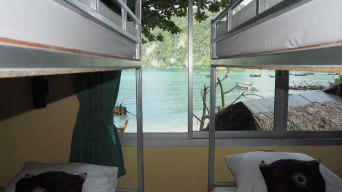 Albergue Chaokoh Phi Phi Resort And Dorm Room