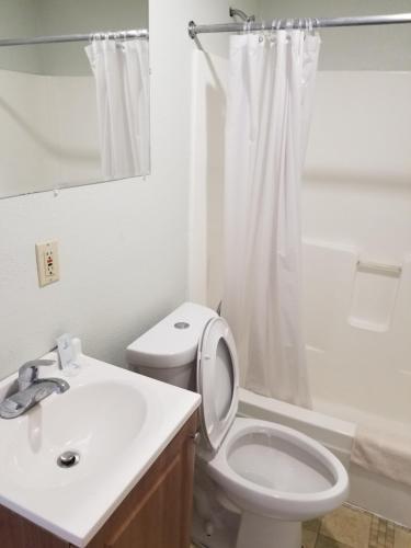 Motel Budget Host Inn Eagan