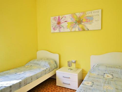 Vibrant Holiday Home In Dervio With Garden