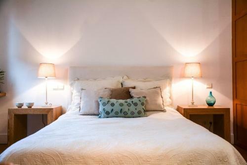 Luxury Hilltop Villa 200m From The Beach