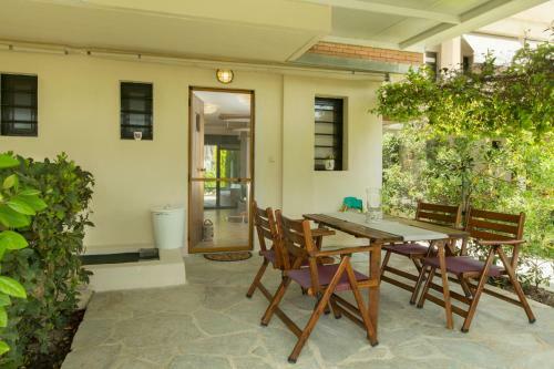 F & B Summer Collection - Villa Dihtia On The Sea