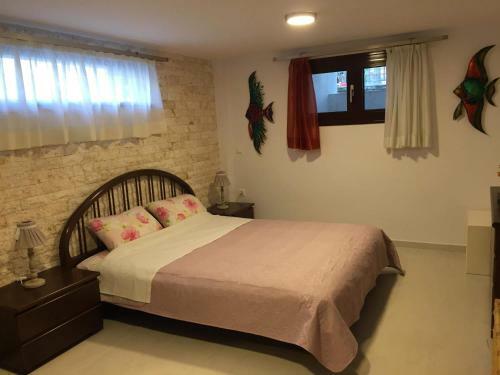 Spacious House 100 Metres From The Beach