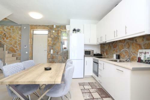 The Miracle Villa - Deluxe, Sea View, Bbq, Private Pool