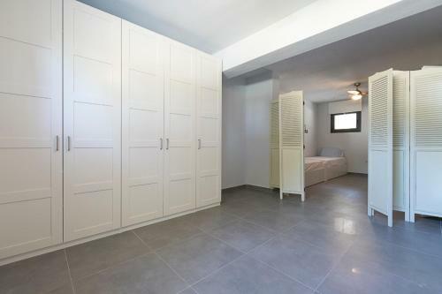 Villa Maisonette Ioanna 70 M From Glarokavos Beach