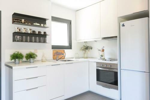 Villa Maisonette Ioanna 70 M From Glarokavos Beach