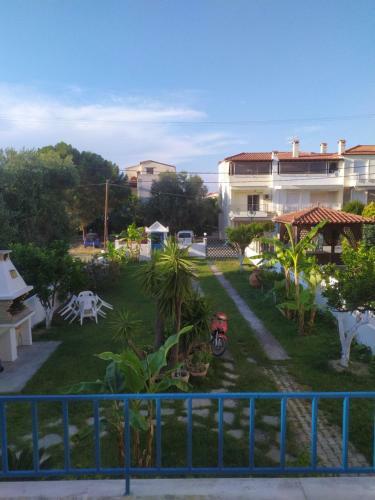 Alexandros Apartments