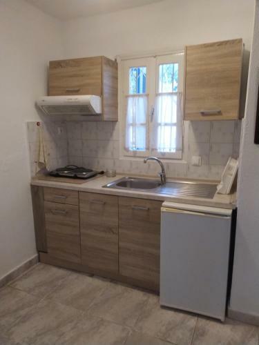 Alexandros Apartments