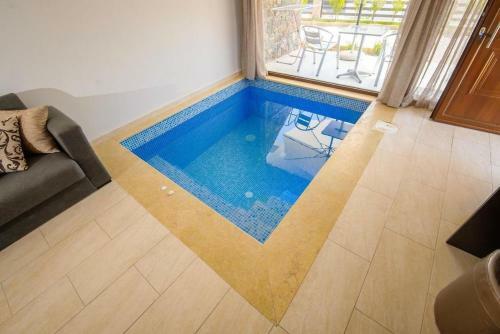Hostal Stone Suites