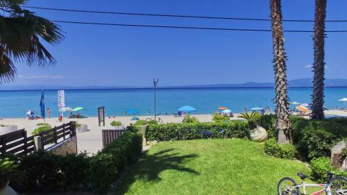 Villa Mare Blu - Beachfront, Panoramic View, Garden