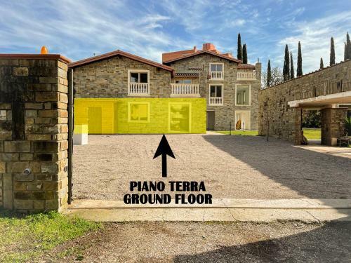 Da Ilaria Piano Terra Di Villa Con Piscina E Parcheggio