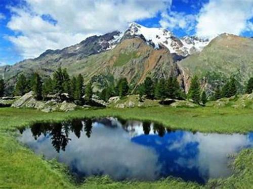 Pleasant Apartment In Magras Di Mal� With Spa