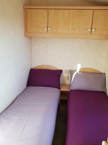 3 Bedroom Sleeps 6 On Coral Beach