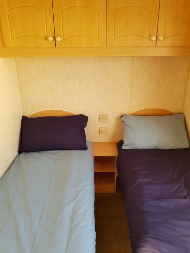 3 Bedroom Sleeps 6 On Coral Beach