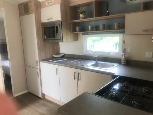 Apartamento 4 Bedrooms Holiday Caravan