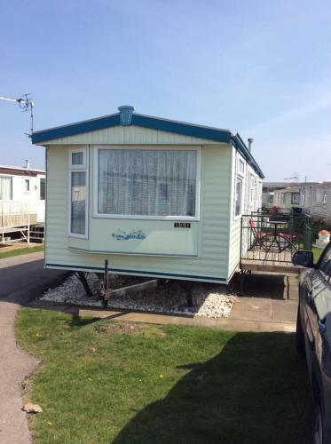 L&g Family Holidays 8 Berth Sealands Max 4 Adults
