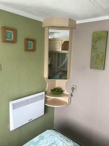 S&c 6 Berth