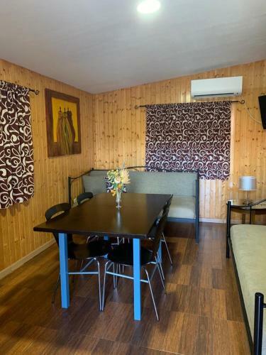Hostal - Bungalows Camping C�ceres