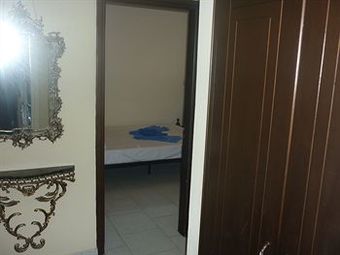 Apartamento Larnaca Budget Residences