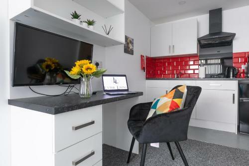 Studio Apartments By Lyter Living Serviced Accommodation With Desks & Wifi