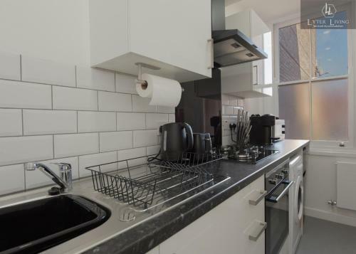 Studio Apartments By Lyter Living Serviced Accommodation With Desks & Wifi