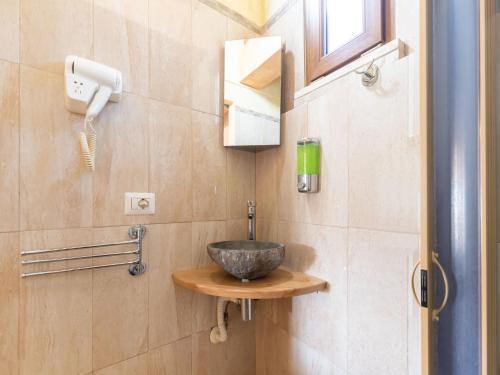 Tasteful Holiday Home In Priverno With Garden