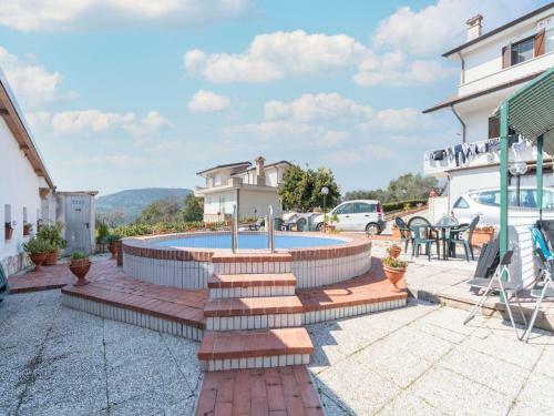 Pleasant Holiday Home In Priverno With Swimming Pool