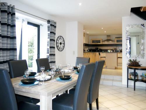 Holiday Home Le Graffi'ty - Bee300
