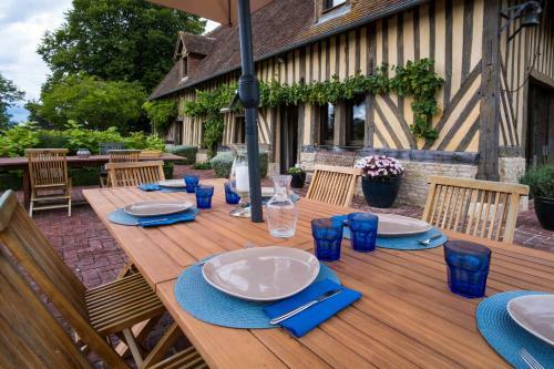 Maison "jardin Gaillard" Disposant D'une Piscine Chauff�e