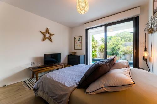 Tropical Keyweek Beautiful Architect Villa With Swimming Pool In Bidart