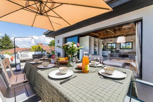 Tropical Keyweek Beautiful Architect Villa With Swimming Pool In Bidart