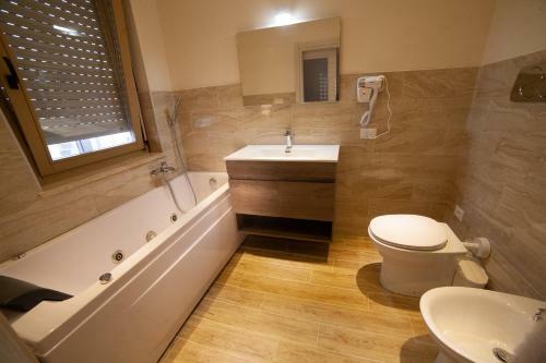 Hostal B&B Miramare Suite