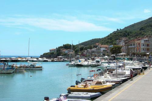 Apartamento Tra Montagne E Mare