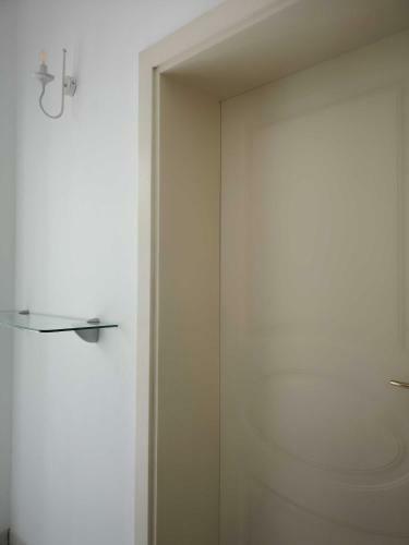 Hostal Cervia Sul Confine-camera Matrimoniale Con Tv E Bagno Privato