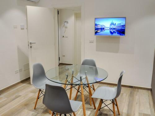 Locazione Turistica Luxury Apartments-1